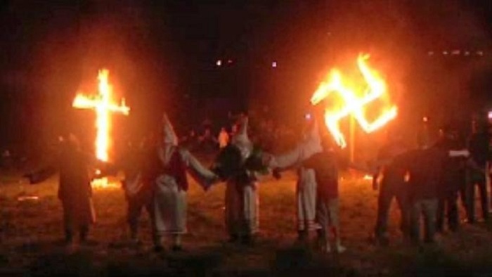 Hakenkreuze und radikale Lieder Ku-Klux-Klan hat vier deutsche Gruppen